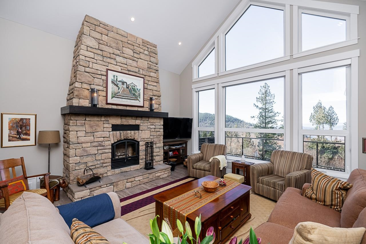 Dining Area Photo of 12 37885 Bakstad Road, Abbotsford, BC