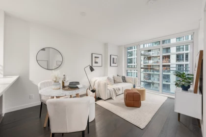 604 1009 Harwood Street, Vancouver, BC