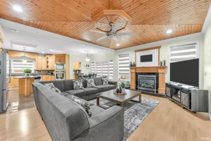 Office / Den Photo of 13239 89 Avenue, Surrey, BC