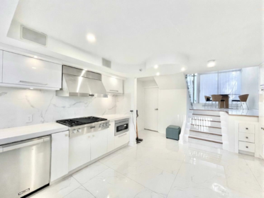 1235 Alberni Street, Vancouver, BC, West End VW — 3 bed apartment/condo for sale