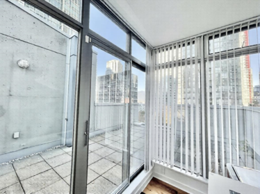 Laundry Room Photo of 1235 Alberni Street, Vancouver, BC