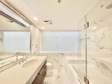 Office / Den Photo of 1235 Alberni Street, Vancouver, BC