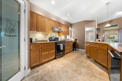 Breakfast Nook Photo of 6 11442 Best Street, Maple Ridge, BC