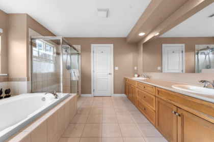 Entry Foyer Photo of 6 11442 Best Street, Maple Ridge, BC