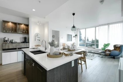803 9060 University Crescent, Burnaby, BC