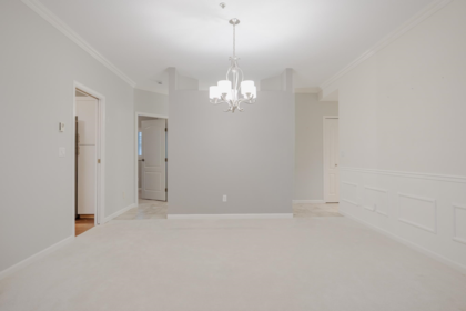 213 7600 Moffatt Road, Richmond, BC, Richmond — Apartment/Condo for sale