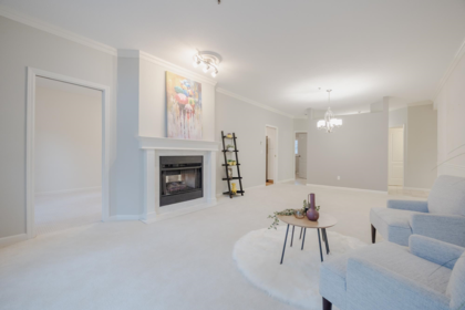 213 7600 Moffatt Road, Richmond, BC, Richmond — Apartment/Condo for sale