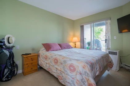Bedroom 3 Photo of 303 20200 56 Avenue, Langley, BC