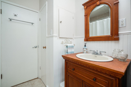 Entry Foyer Photo of 22592 132 Avenue, Maple Ridge, BC
