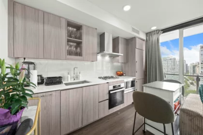 2304 89 Nelson Street, Vancouver, BC, Vancouver — Apartment/Condo for sale