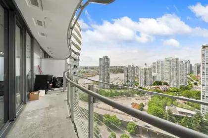 Loft / Bonus Room Photo of 2304 89 Nelson Street, Vancouver, BC