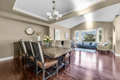 Breakfast Nook Photo of 26500 124 Avenue, Maple Ridge, BC