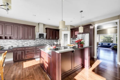 26500 124 Avenue, Maple Ridge, BC
