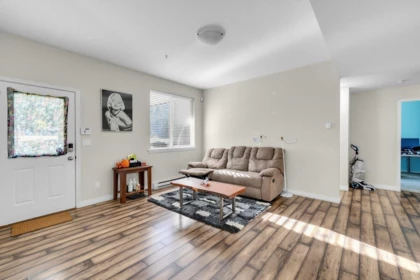 Garage Interior Photo of 26500 124 Avenue, Maple Ridge, BC