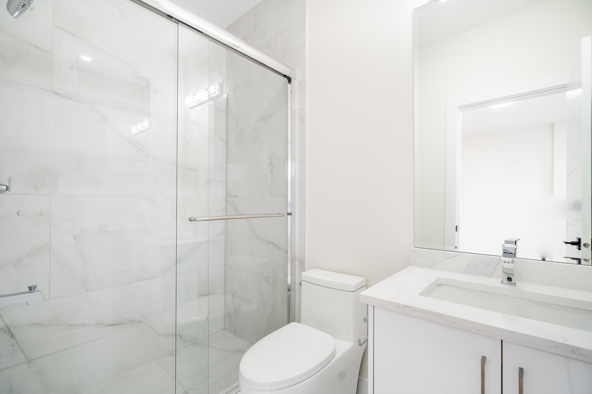 Basement Recreation Room Photo of 10648 124 Street, Surrey, BC