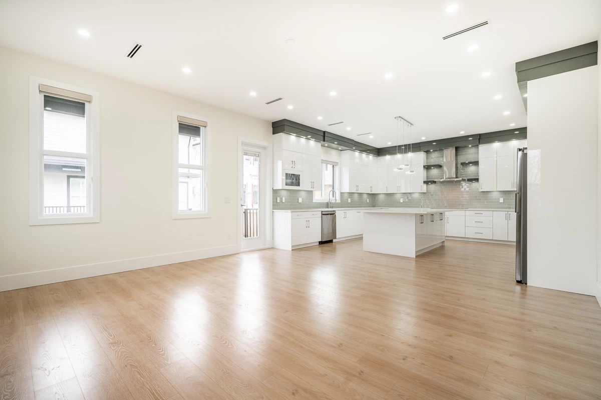 Dining Area Photo of 10648 124 Street, Surrey, BC