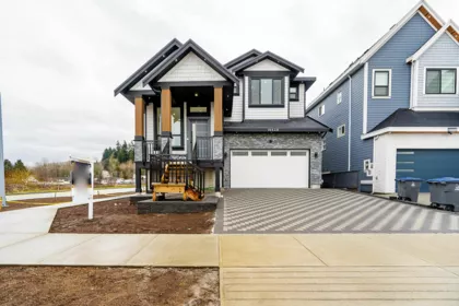 10648 124 Street, Surrey, BC, Bridgeview — 7 bed single family residence for sale