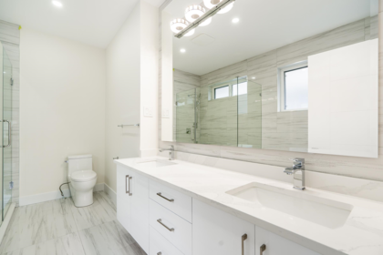 Guest Bathroom Photo of 10648 124 Street, Surrey, BC