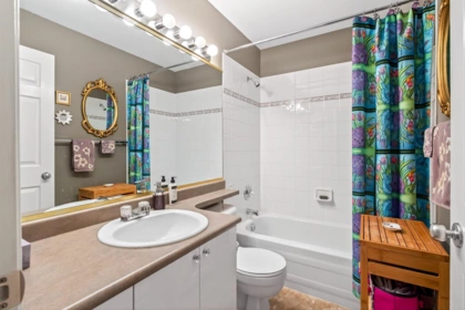 Hot Tub / Spa Photo of 10 2927 Fremont Street, Port Coquitlam, BC
