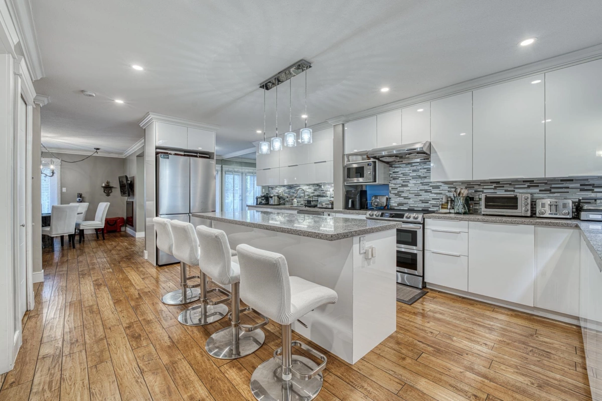 Breakfast Nook Photo of 10690 Hollybank Drive, Richmond, BC