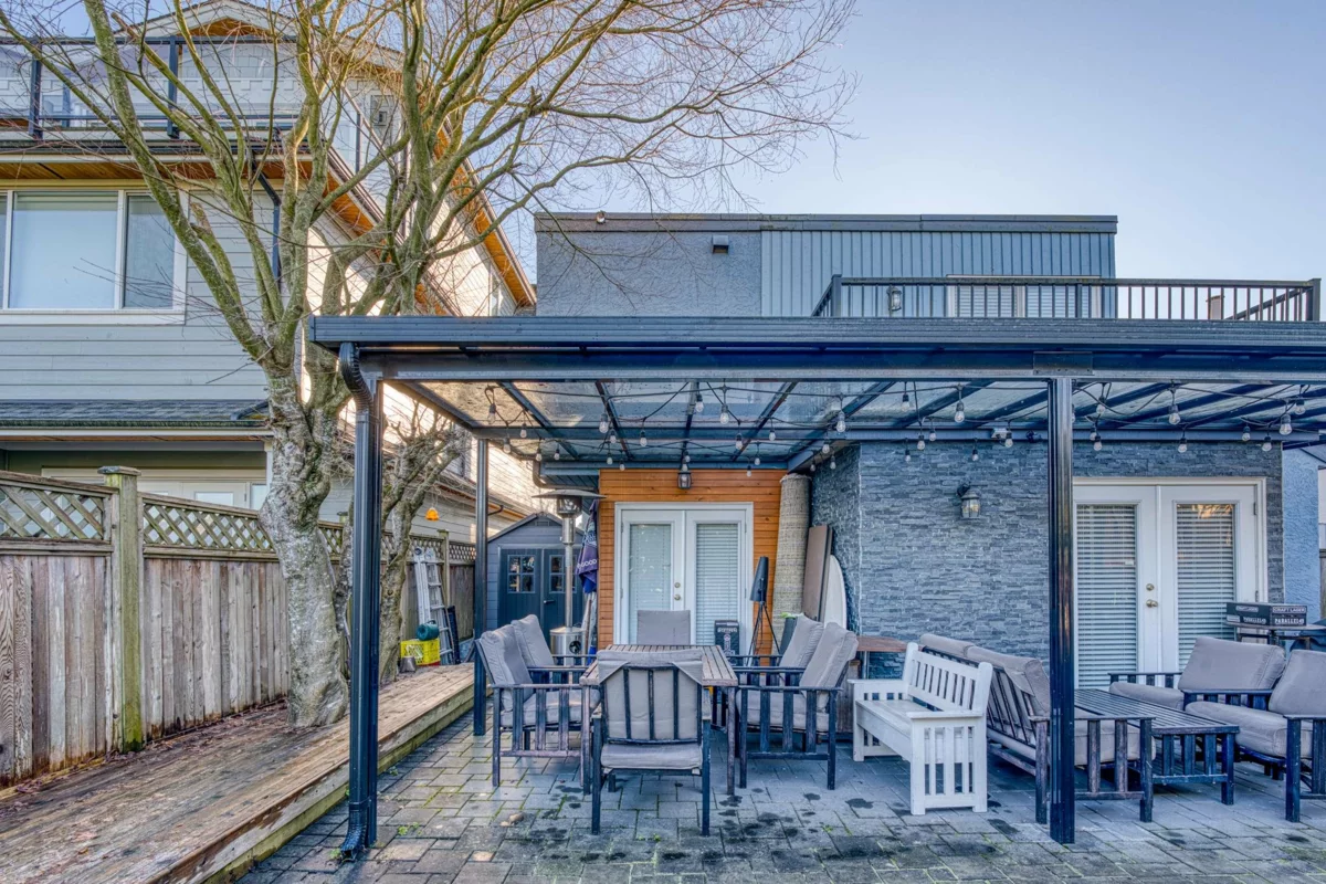 Family Room Photo of 10690 Hollybank Drive, Richmond, BC