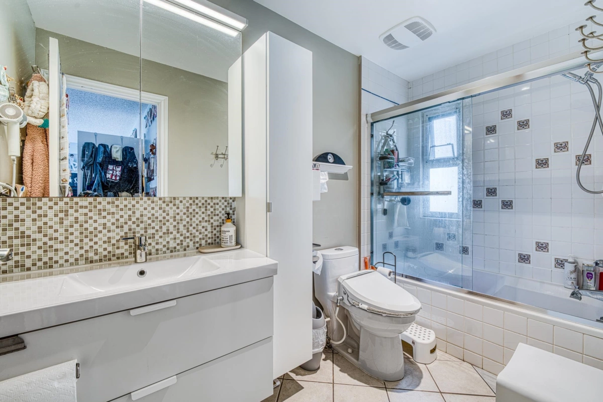 Office / Den Photo of 10690 Hollybank Drive, Richmond, BC