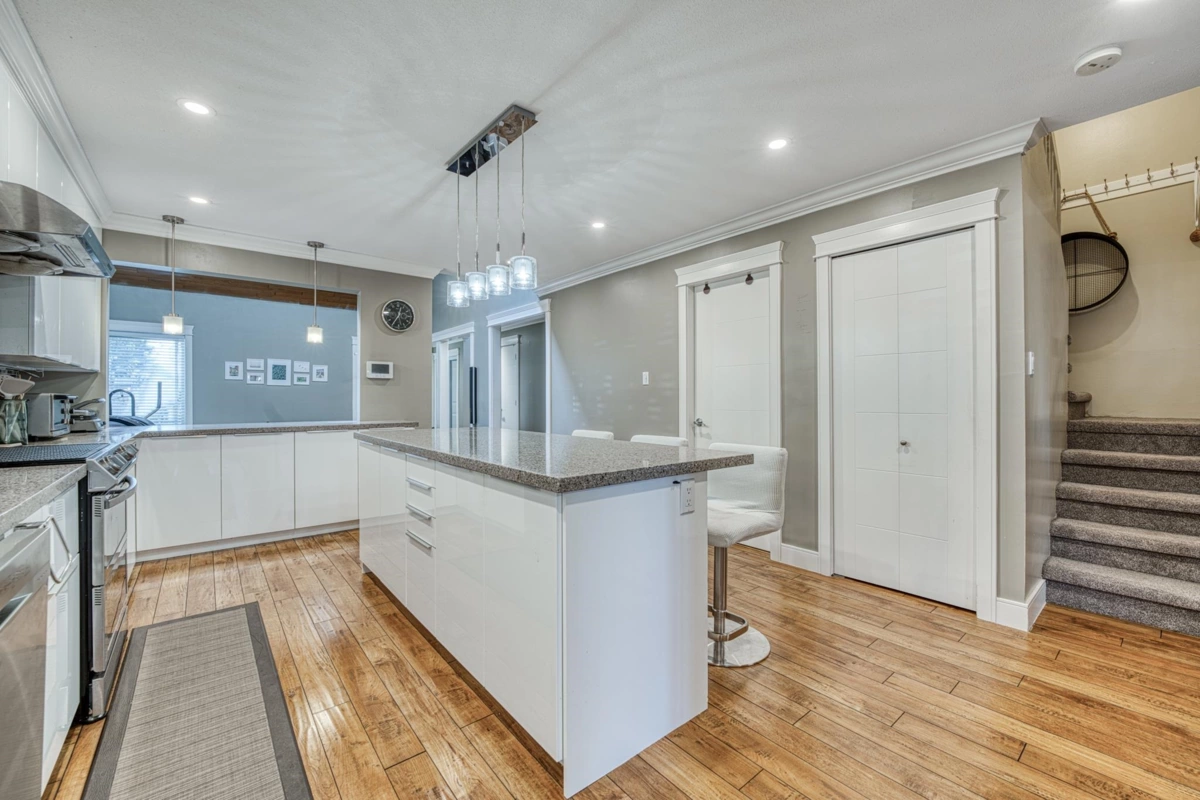 Primary Bedroom Photo of 10690 Hollybank Drive, Richmond, BC