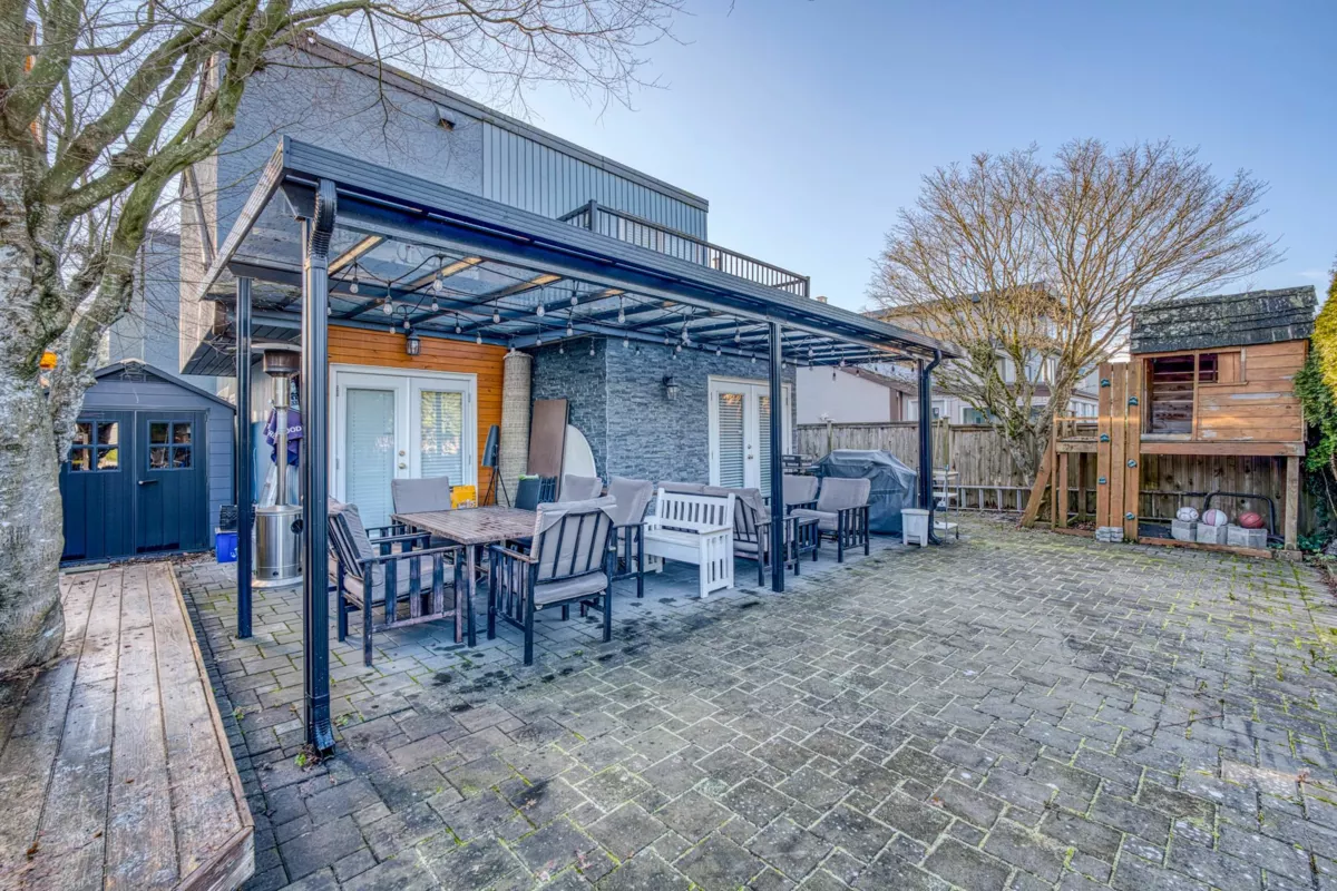 Staircase Photo of 10690 Hollybank Drive, Richmond, BC