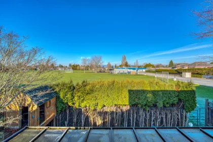 10690 Hollybank Drive, Richmond, BC, Steveston North — 5 bed single family residence for sale