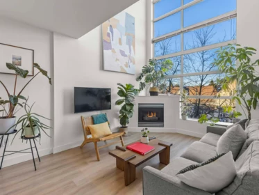 301 418 E Broadway, Vancouver, BC, Mount Pleasant VE — 2 bed apartment/condo for sale