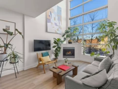 301 418 E Broadway, Vancouver, BC