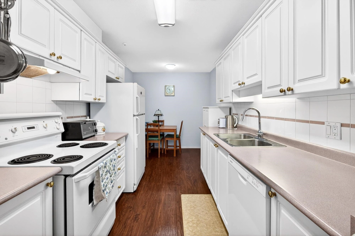 Bedroom 4 Photo of 206 9018 208 Street, Langley, BC