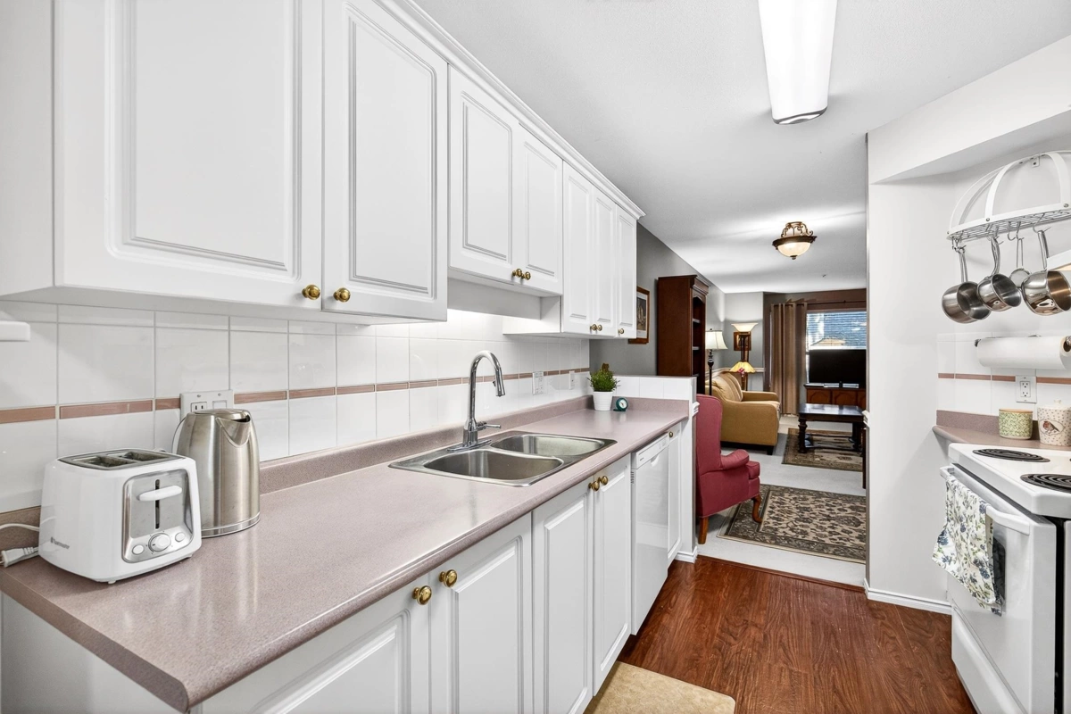 Walk-In Closet Photo of 206 9018 208 Street, Langley, BC