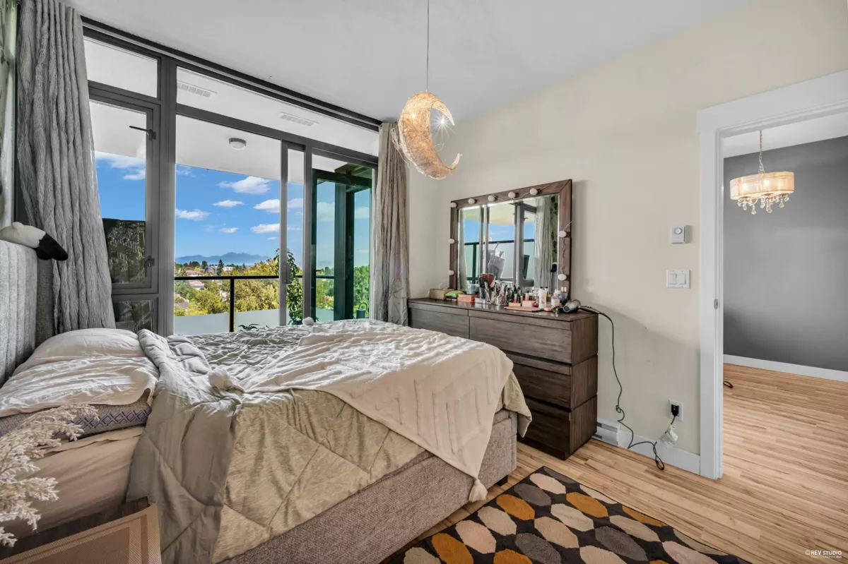 Guest Bathroom Photo of 1606 7088 18th Avenue, Burnaby, BC