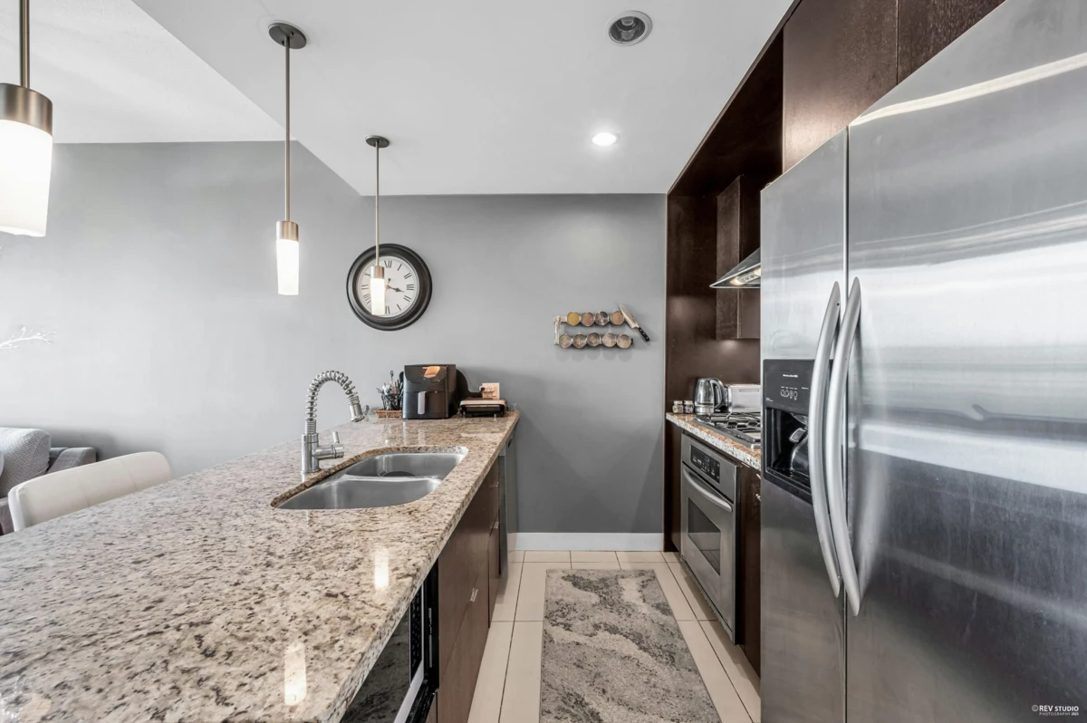 Primary Bathroom Photo of 1606 7088 18th Avenue, Burnaby, BC