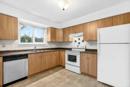 Guest Bathroom Photo of 1855 156 Street, Surrey, BC