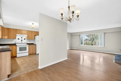 Walk-In Closet Photo of 1855 156 Street, Surrey, BC