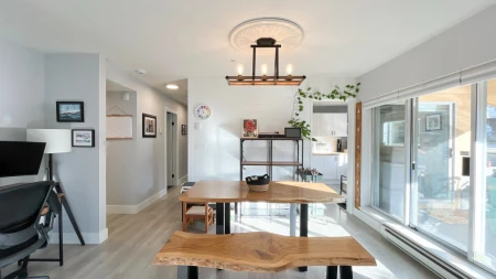 Breakfast Nook Photo of 128 3 Rialto Court, New Westminster, BC
