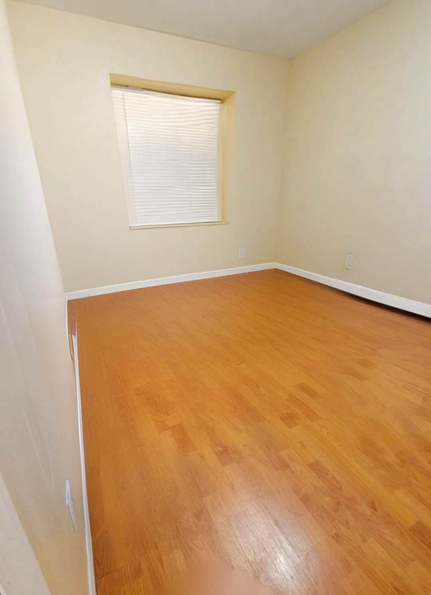 Entry Foyer Photo of 7138 Fraser Street, Vancouver, BC