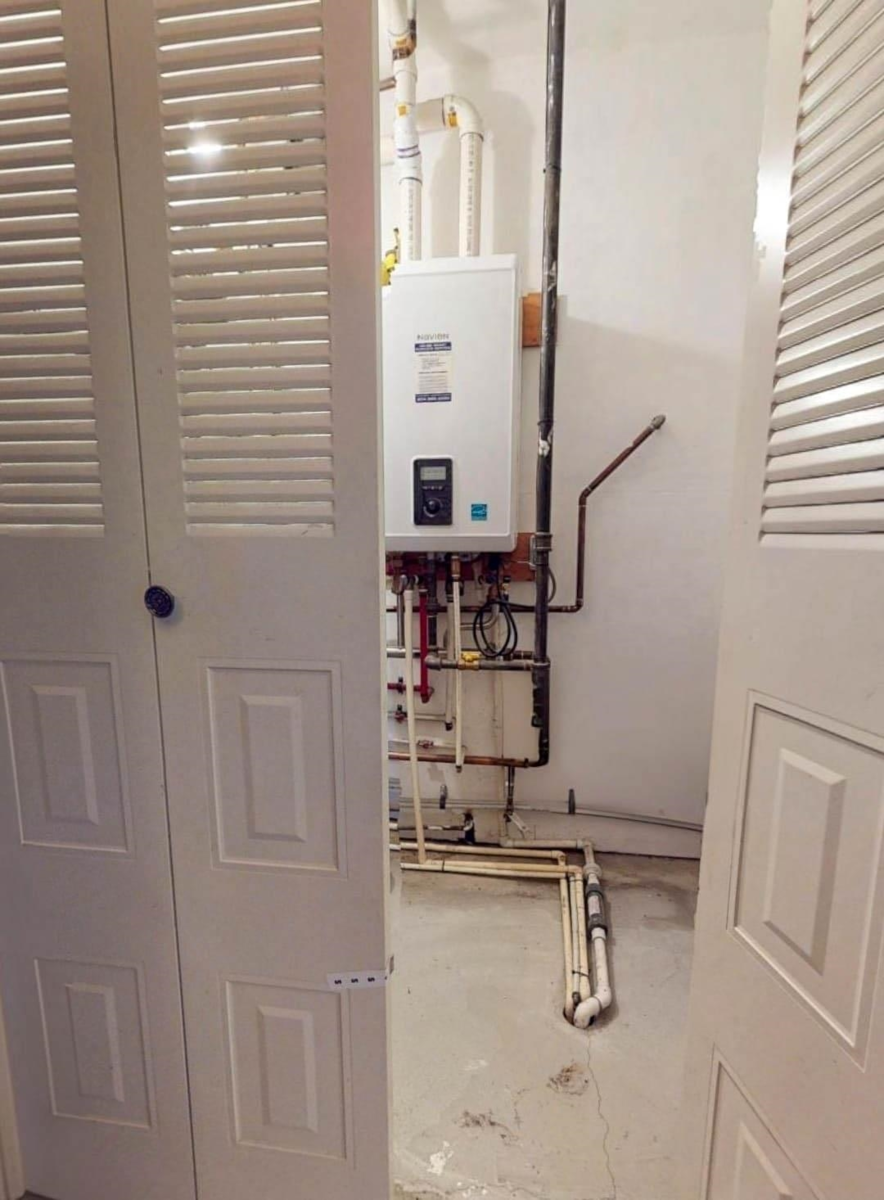 Front Yard Photo of 7138 Fraser Street, Vancouver, BC