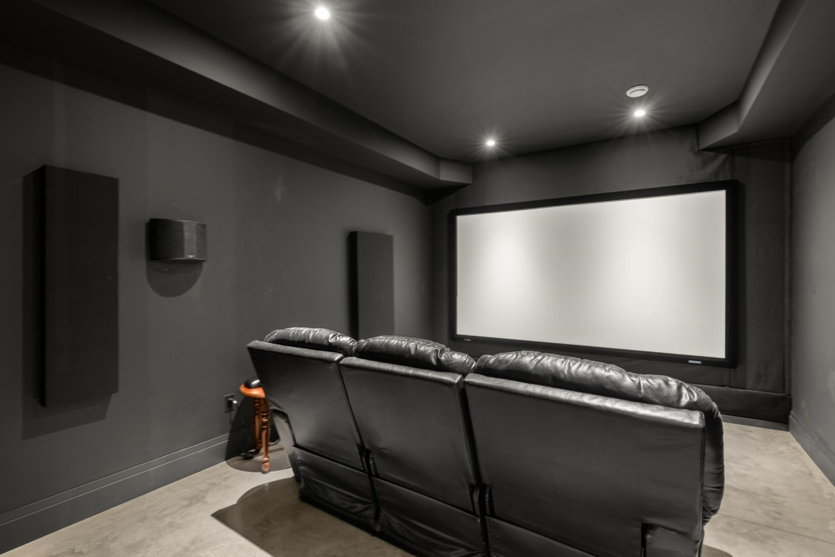 Garage Interior Photo of 103 Witherby Road, Gibsons, BC