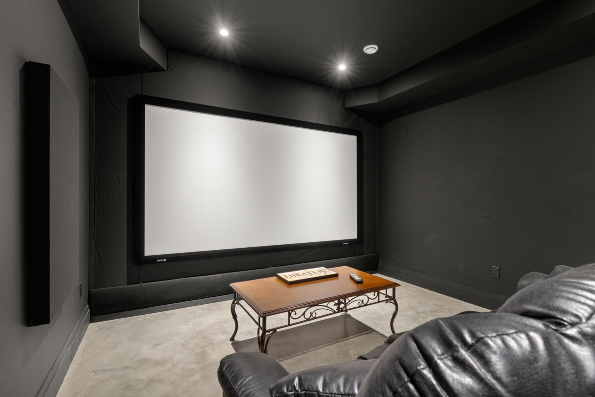 Outdoor Patio Photo of 103 Witherby Road, Gibsons, BC