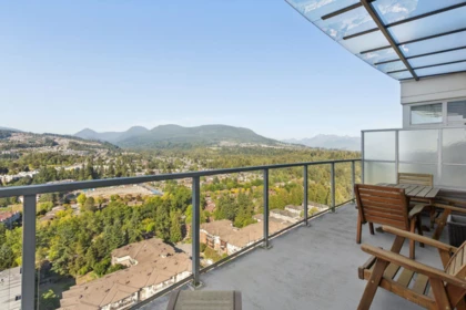 3105 3102 Windsor Gate, Coquitlam, BC