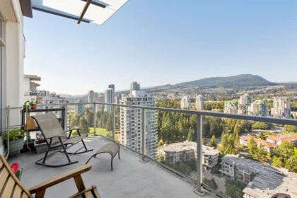 3105 3102 Windsor Gate, Coquitlam, BC