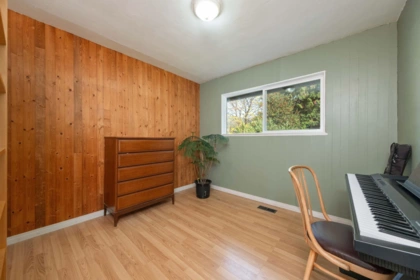 Powder Room Photo of 2644 Kilmarnock Crescent, North Vancouver, BC