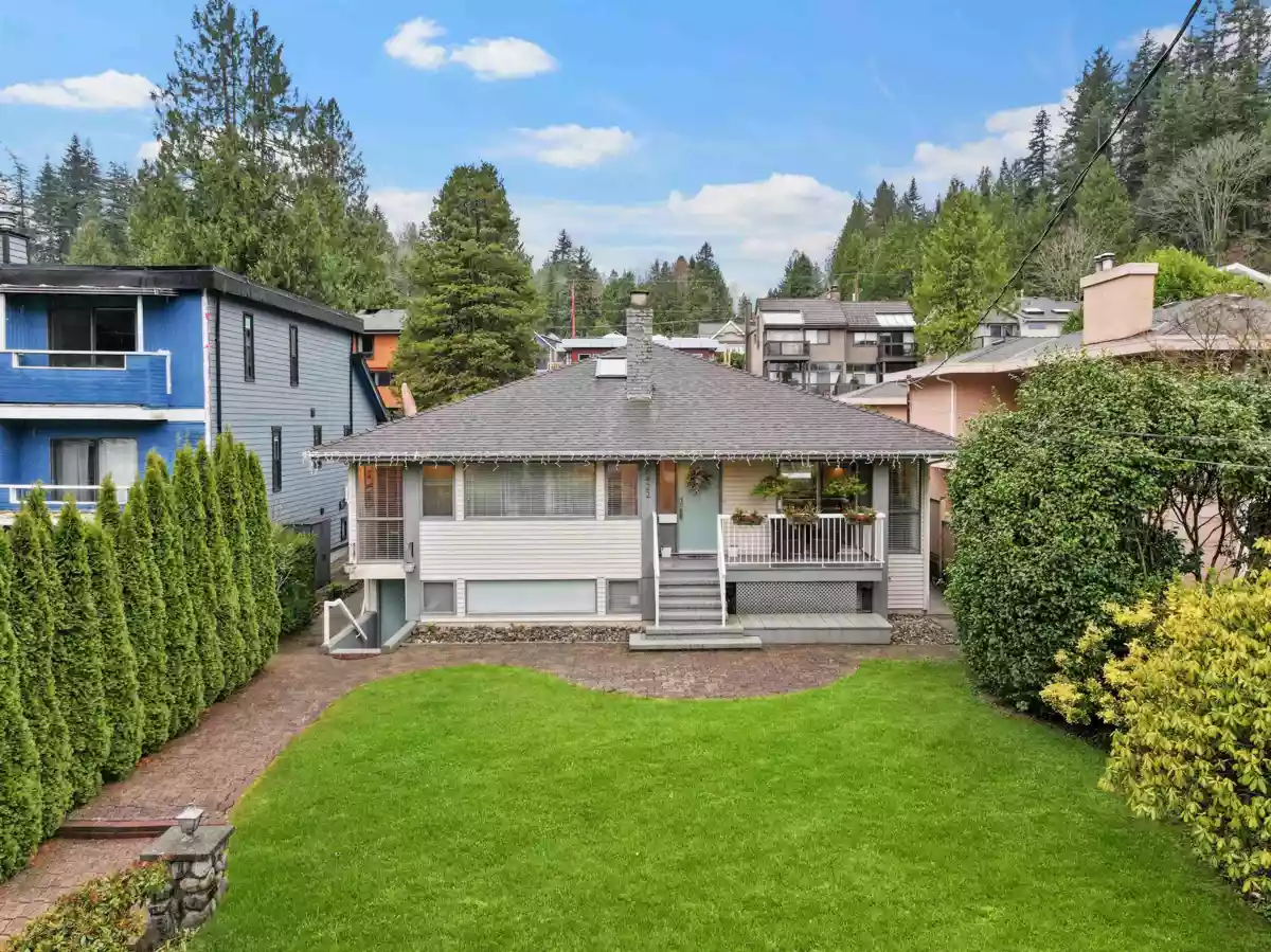 Community Amenities Photo (Clubhouse) of 6422 Douglas Street, West Vancouver, BC