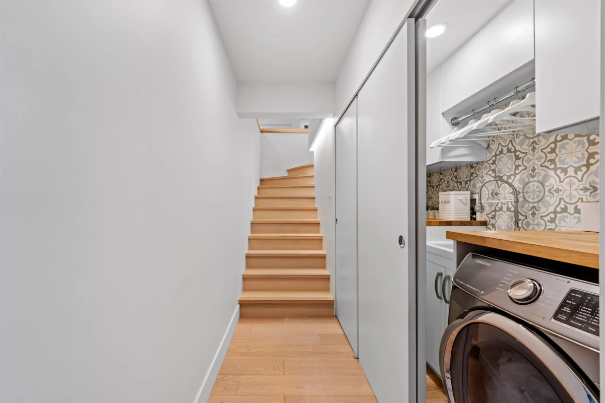 Hallway Photo of 6422 Douglas Street, West Vancouver, BC