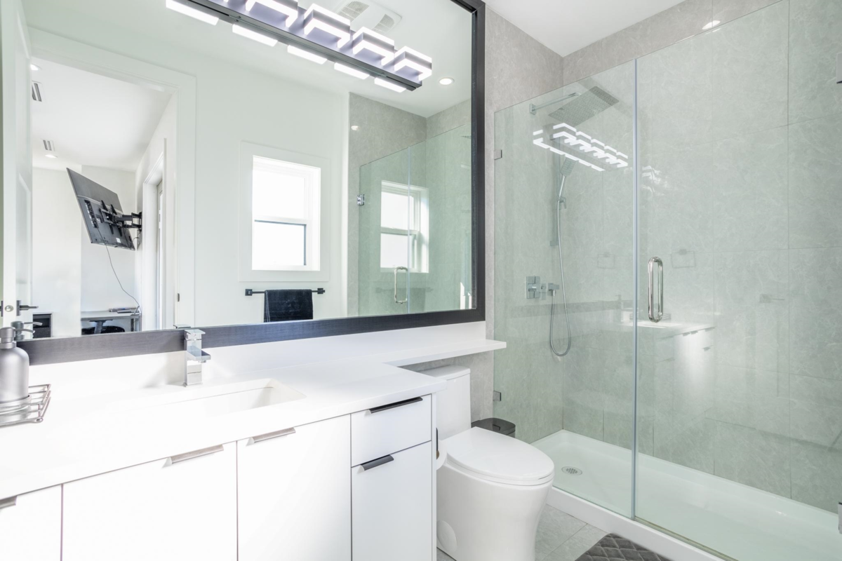 Garden / Landscaping Photo of 12682 78 Avenue, Surrey, BC