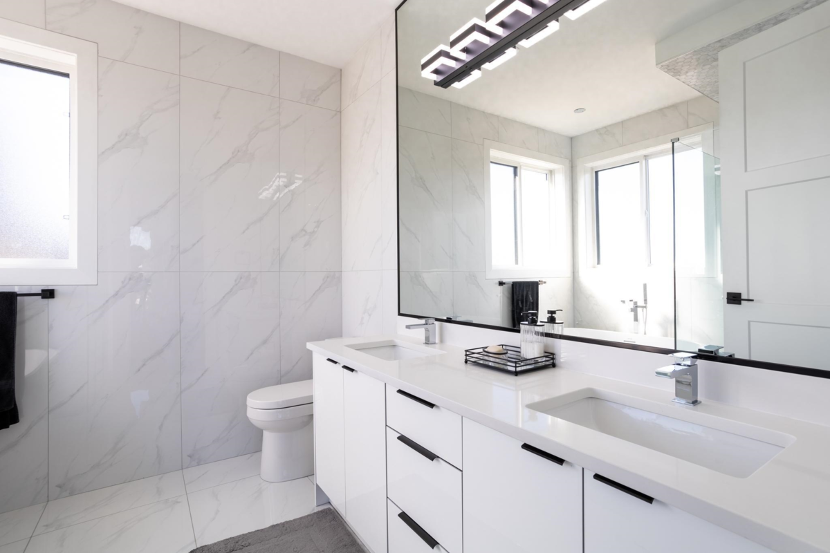 Hallway Photo of 12682 78 Avenue, Surrey, BC