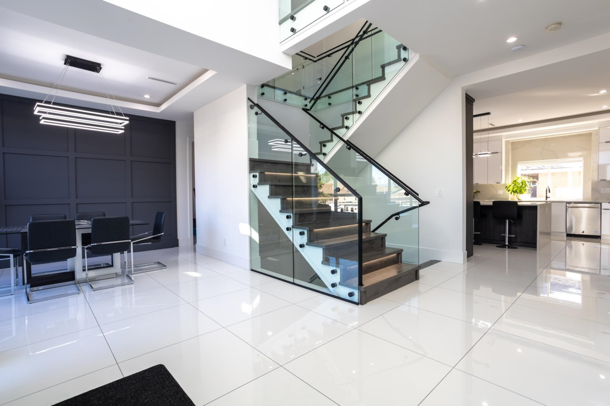 Kitchen Photo of 12682 78 Avenue, Surrey, BC